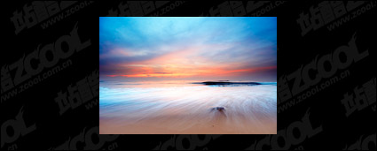 The sea at dusk picture material