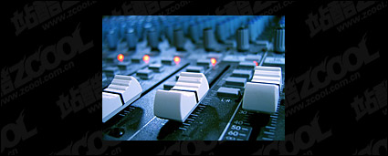 Recording console quality picture material